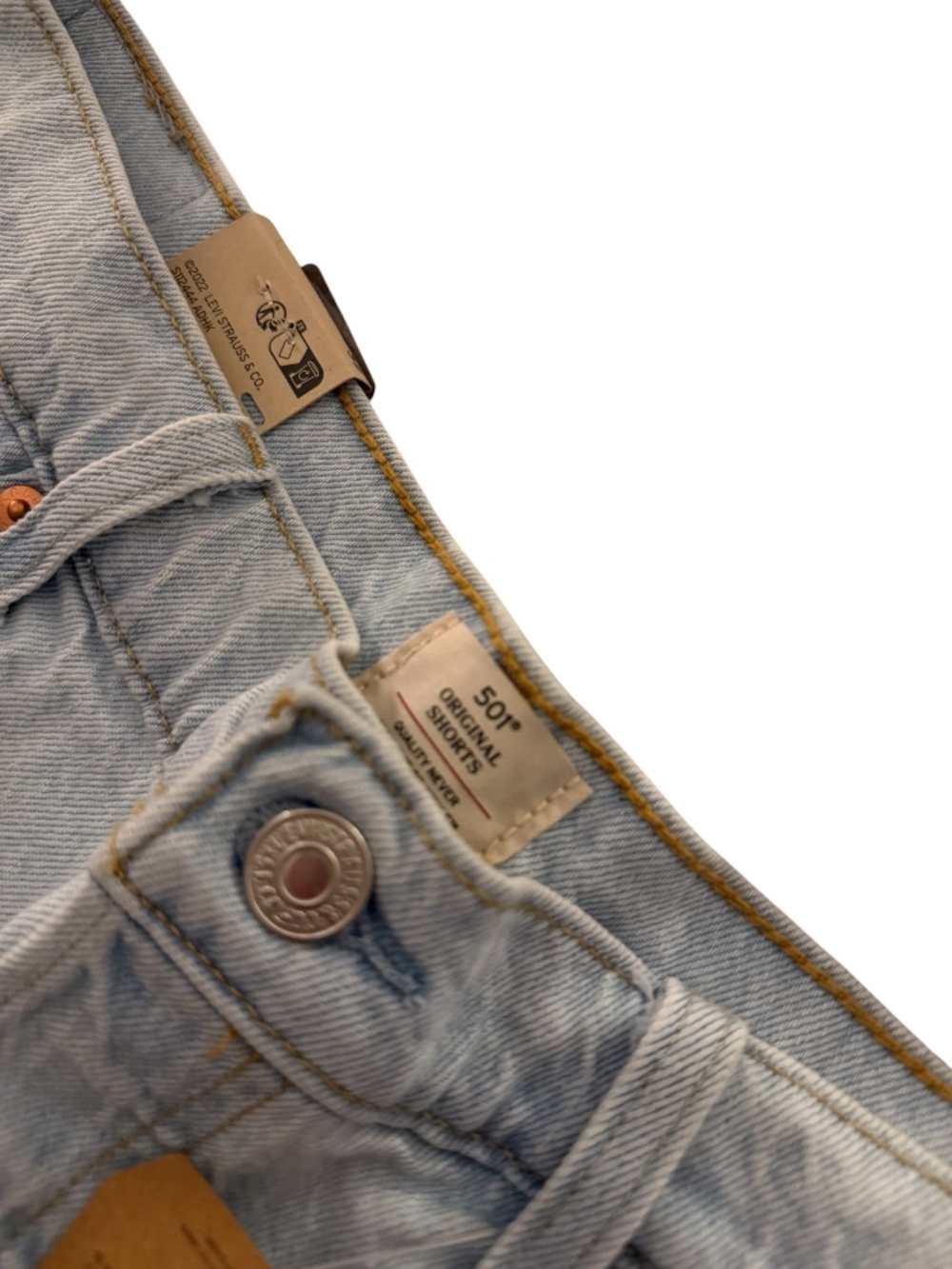 Levi’s 501 size 32 light wash Jean shorts - Picture 6 of 9